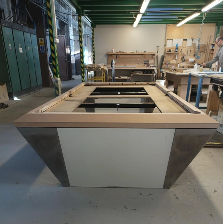 Fabrication d'un billard Eurobillards Diamond